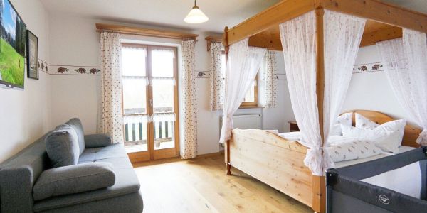 Schlafzimmer einer Ferienwohnung beim Fürst’n